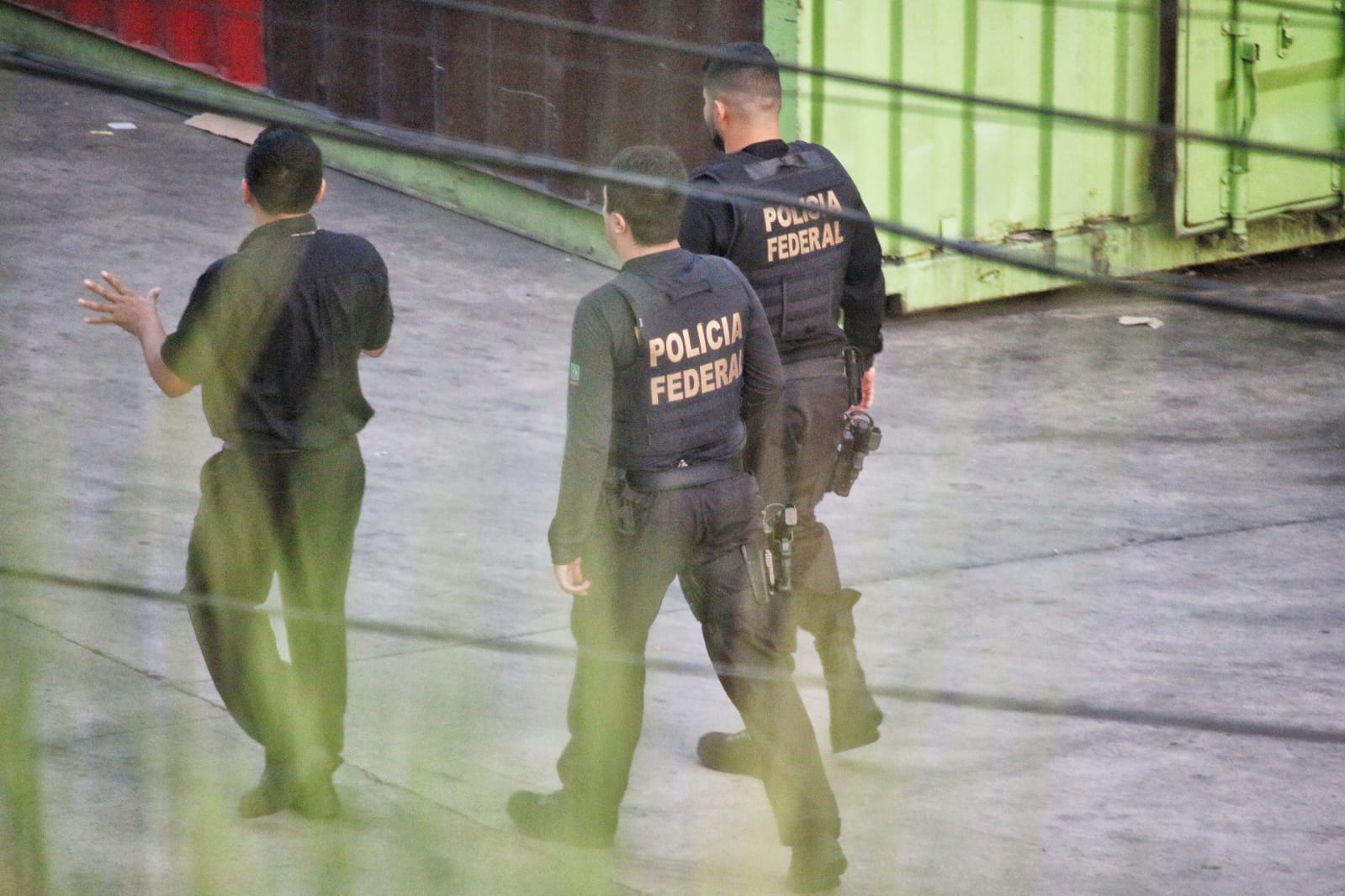 PF realiza operação dentro do Supermercado Nova Era em Manaus