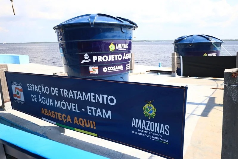 Ribeirinhos do Amazonas recebem estações de tratamento de água para aliviar efeitos da seca