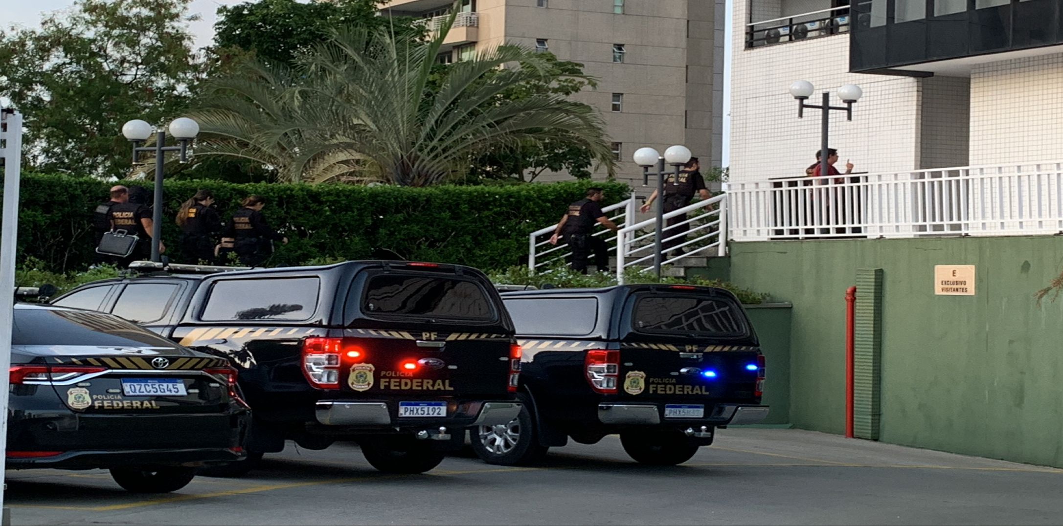 PF cumpre mandados contra secretário e diretor da Cosama exonerados por Wilson Lima 