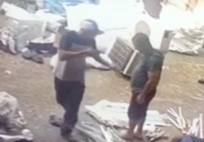 Bandidos levam quase R$10 mil durante assalto a sucataria em Manaus; vídeo