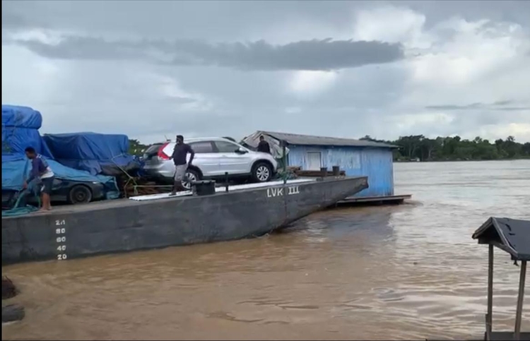 Marinha faz alerta para que barcos não causem tragédias durante cheia no Amazonas