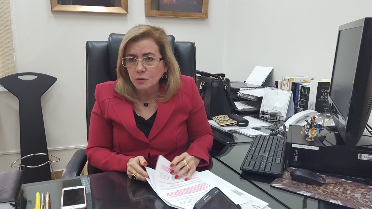 TCE suspende aluguel de carros de luxo de prefeitura no Amazonas