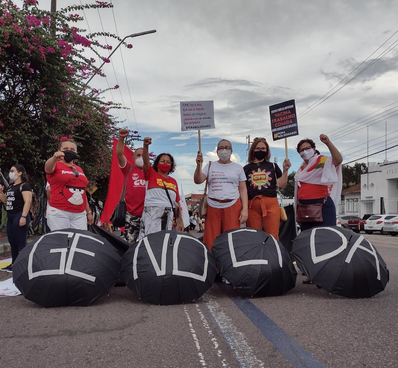 Manaus tem manifestação contra Bolsonaro após Brasil registrar 500 mil mortes