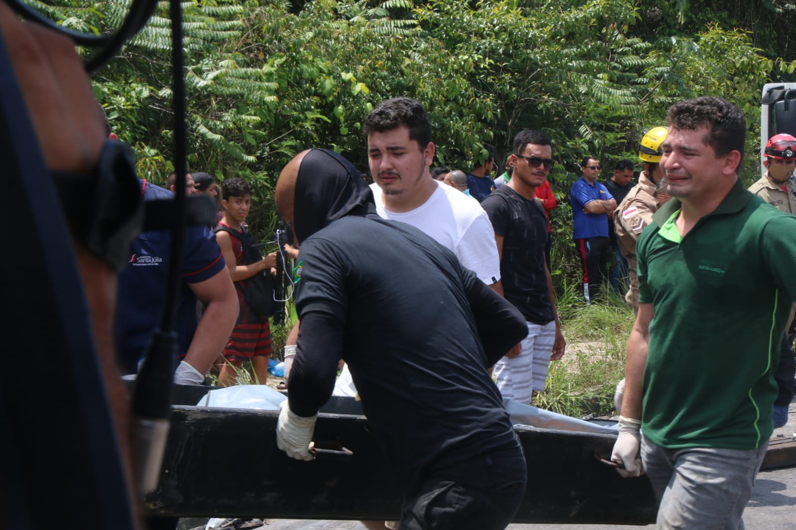 Motorista diz que engenheiro parecia estar dormindo ao volante durante acidente em Manaus