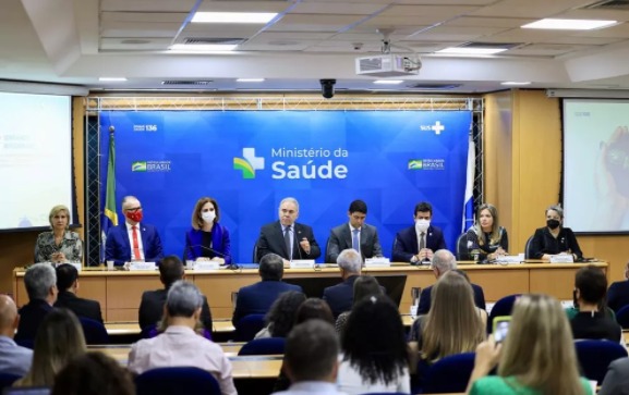 Ministério da Saúde diz que não pode decretar ‘fim da pandemia’ de Covid nos próximos dias