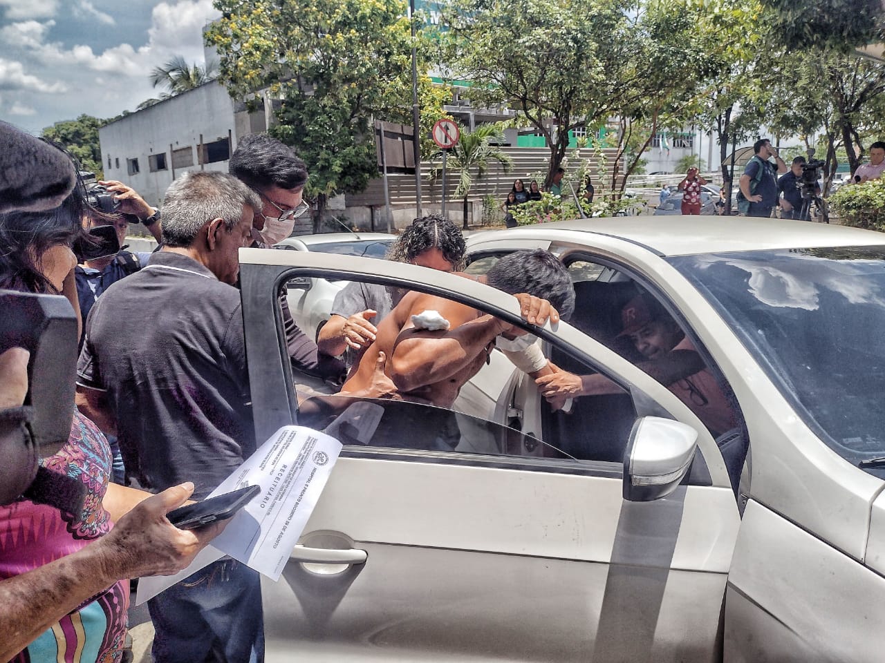 "Ouvi um estalo e a ponte caiu", diz sobrevivente do desabamento na BR-319