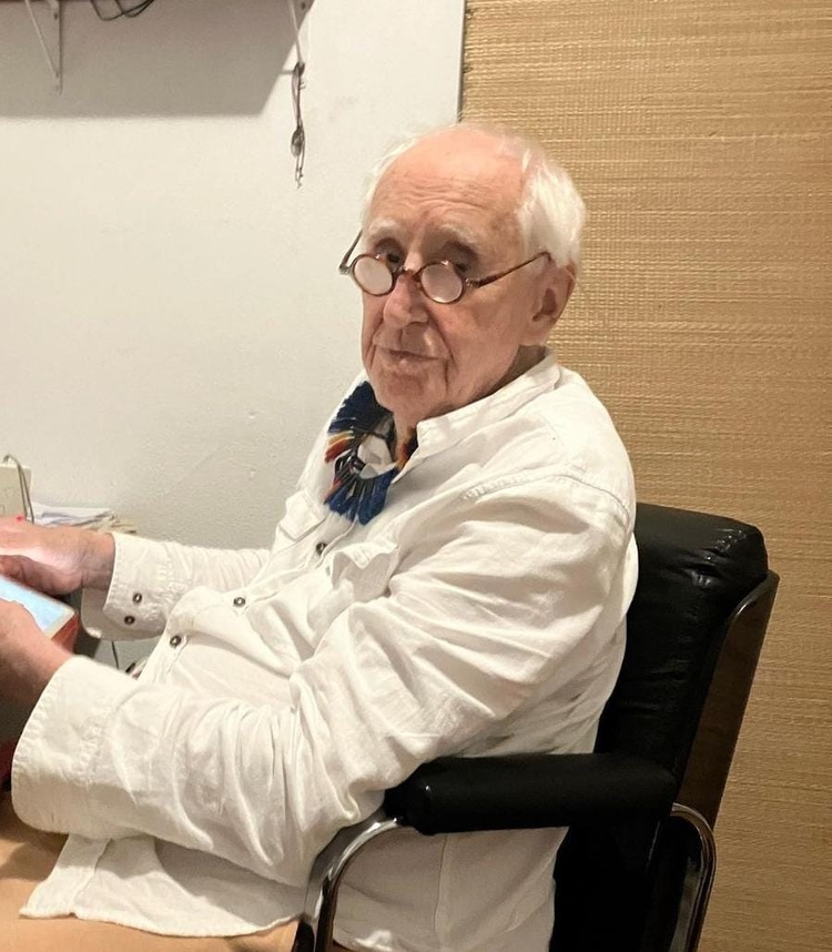 Internado em UTI, Zé Celso tem piora em quadro de saúde