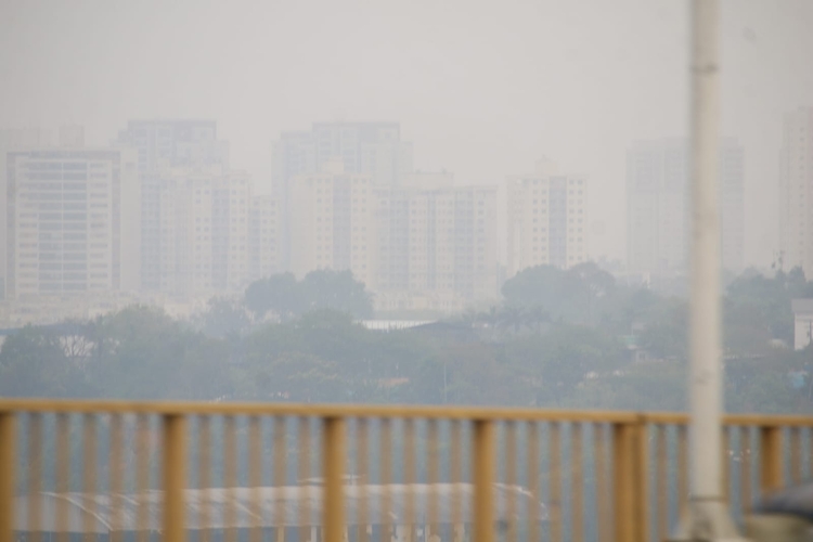 Manaus volta ao estado de normalidade após sofrer com fumaça tóxica