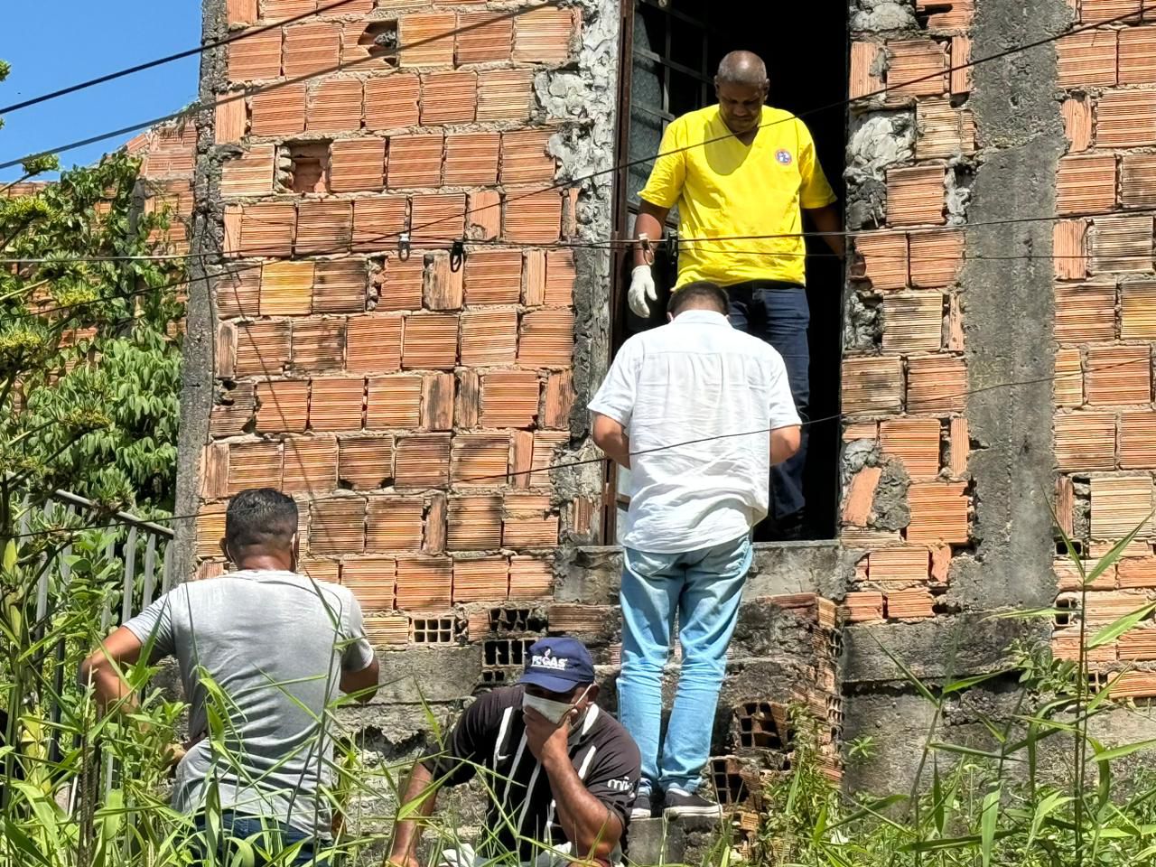 Com as mãos amarradas, corpo de mulher é encontrado pelo irmão em casa em Manaus