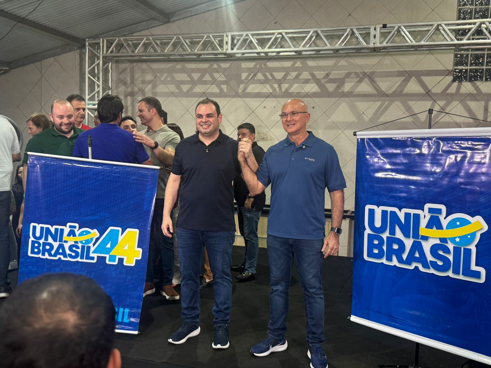 Roberto Cidade confirma Coronel Menezes como vice para concorrer à prefeitura de Manaus