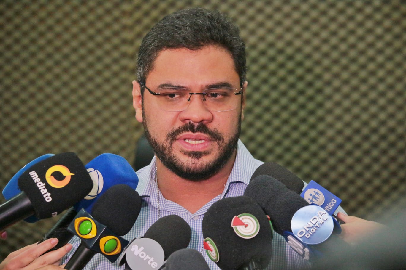 Marido viu funcionária de loja ser apalpada por patrão chinês em Manaus