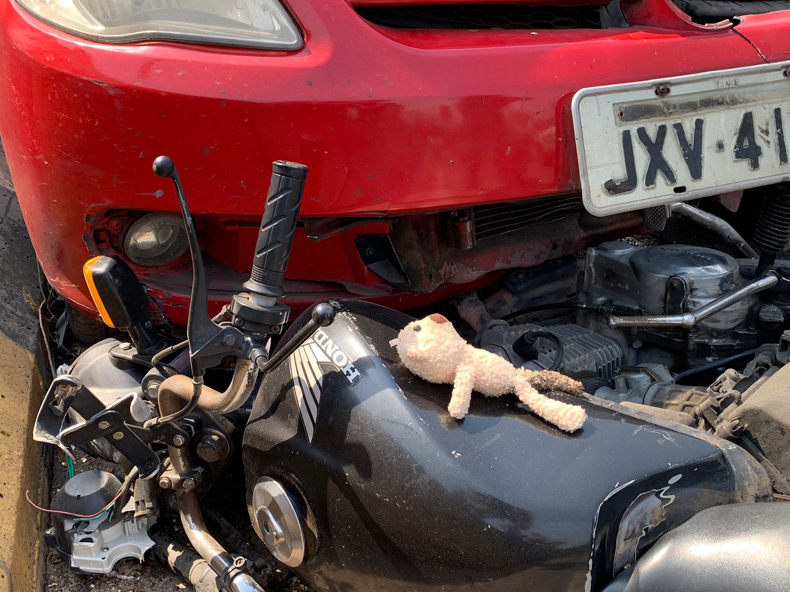 Motorista embriagado atropela e mata homens a caminho do trabalho na Compensa 