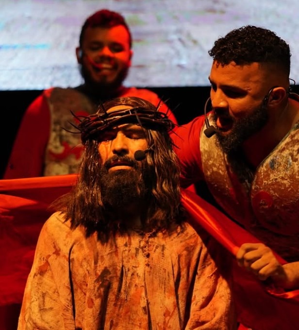 Volta de Jesus e arrebatamento serão temas do "Espetáculo de Páscoa Ele Virá", da Chama Church
