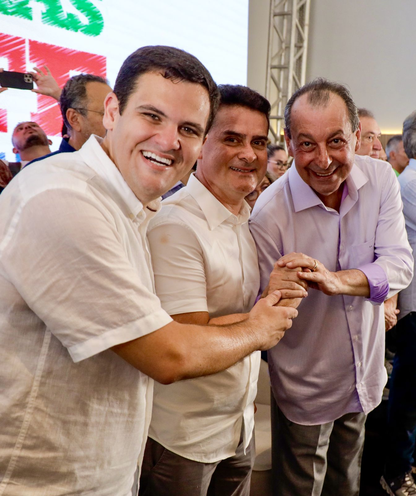 Omar Aziz e David Almeida lançam movimento político  "Amazonas Forte de Novo" em Manaus