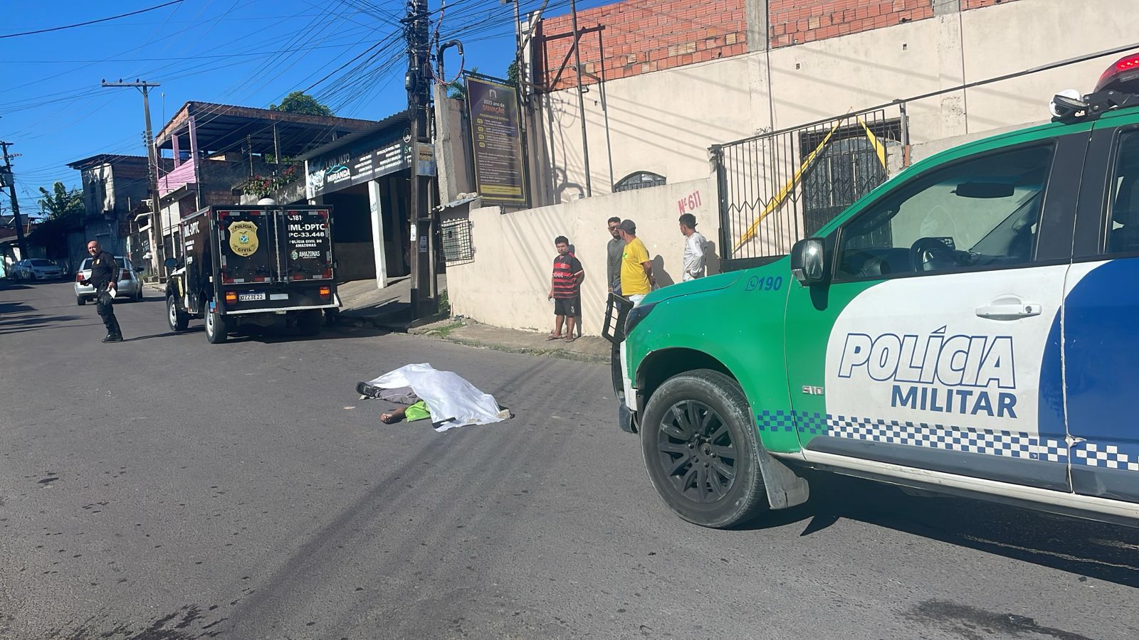 Homem morre ao ser atropelado por moto a caminho do trabalho no Terra Nova
