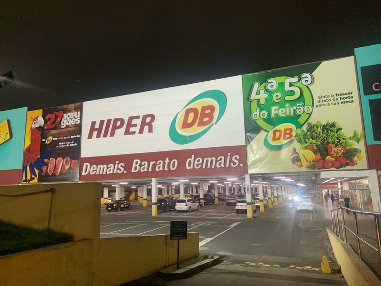 MPAM aciona Justiça após constatar venda de alimentos estragados no DB