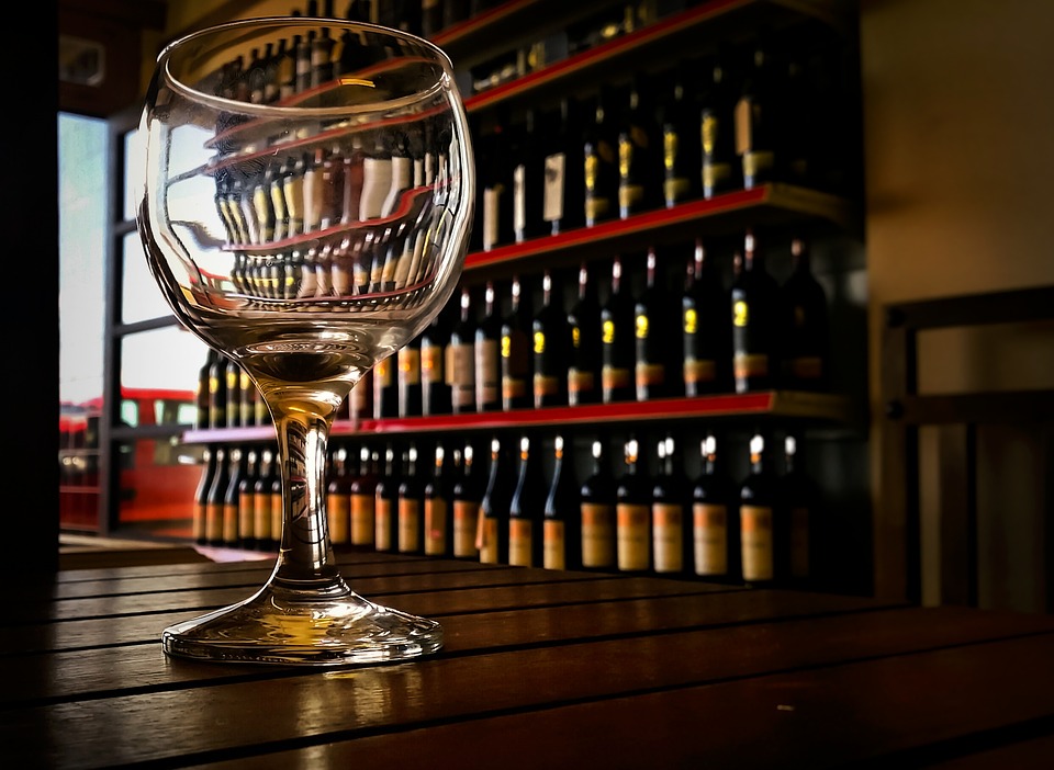 Contrato superfaturado da Funasa em Manaus tem loja de vinhos envolvida novamente