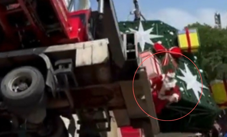 Papai Noel do guindaste vai responder em liberdade por morte de colega durante montagem de árvore