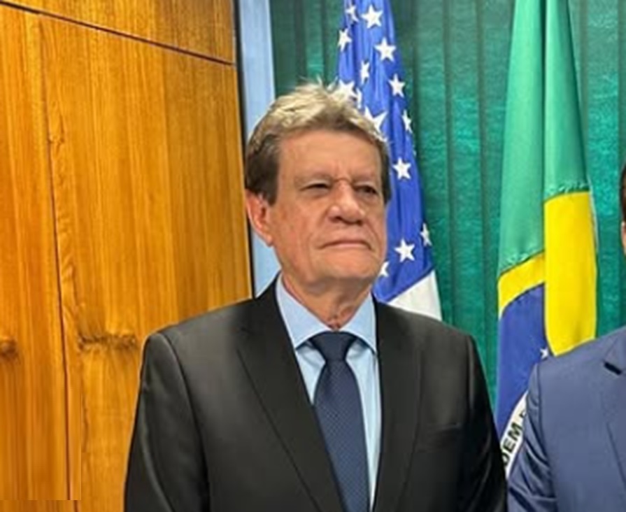 Prefeito eleito de Presidente Figueiredo é investigado por suspeita de fraude à cota de gênero