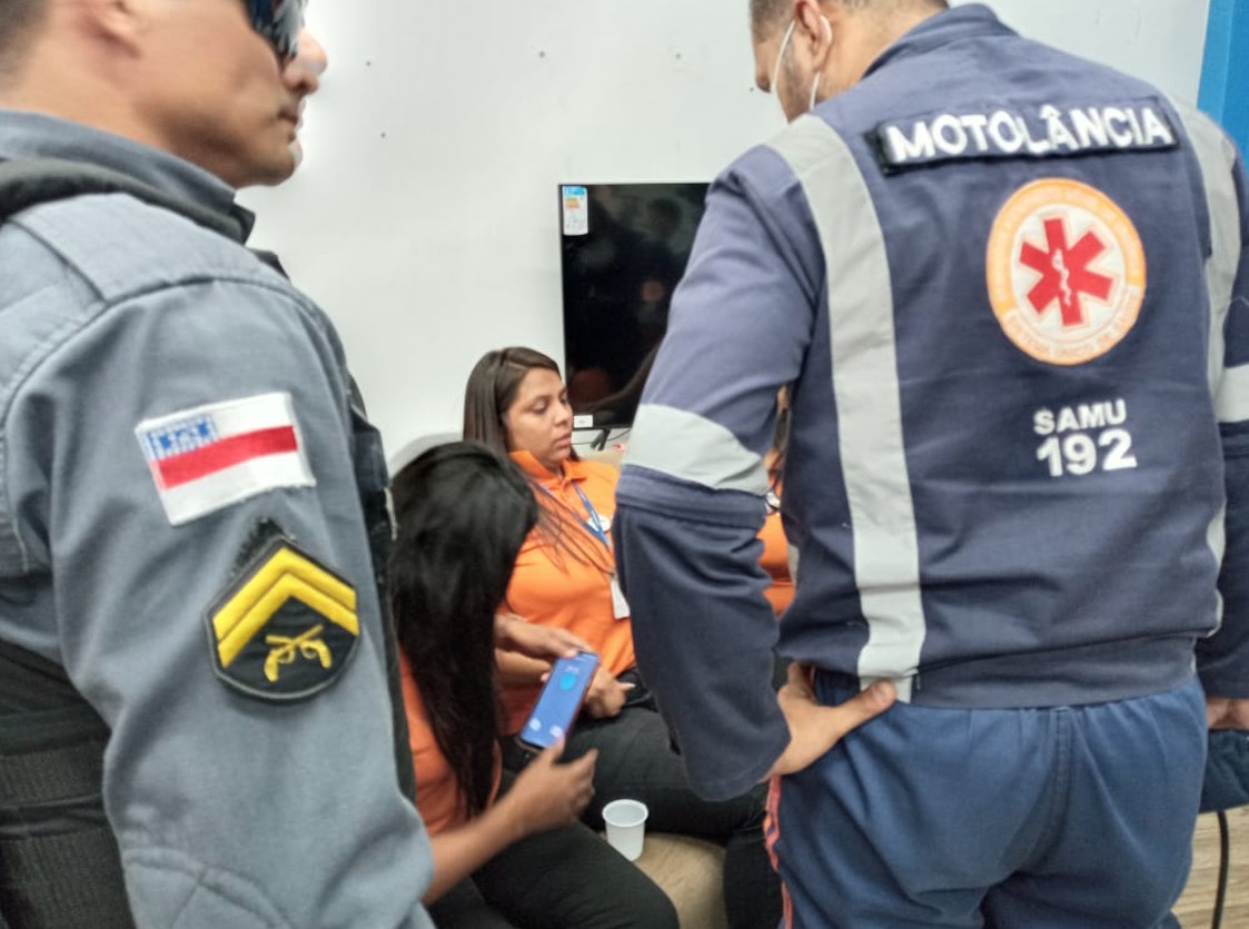 Assalto com reféns na loja Novo Mundo termina com presos em Manaus; vídeo