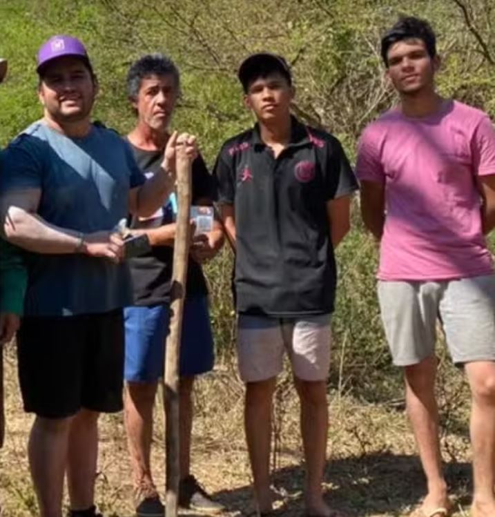 Turistas são encontrados após passarem 22 horas perdidos dentro de caverna