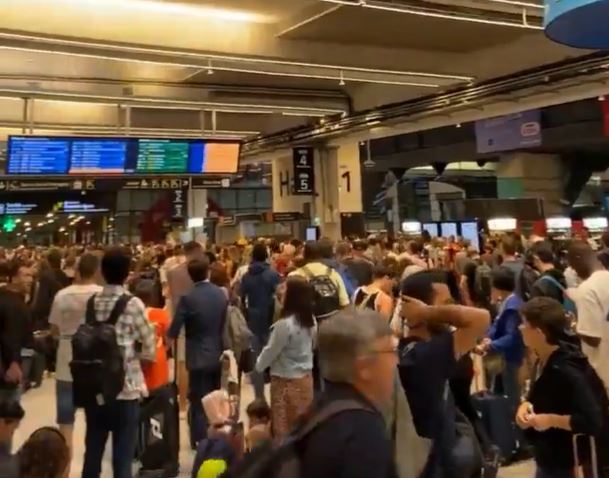 Ataques paralisam serviços de trens na França horas antes da abertura das Olimpíadas de Paris