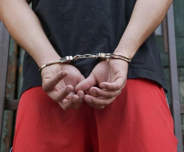 Foragido por homicídio e tráfico é preso após ameaçar moradores em Manaus 