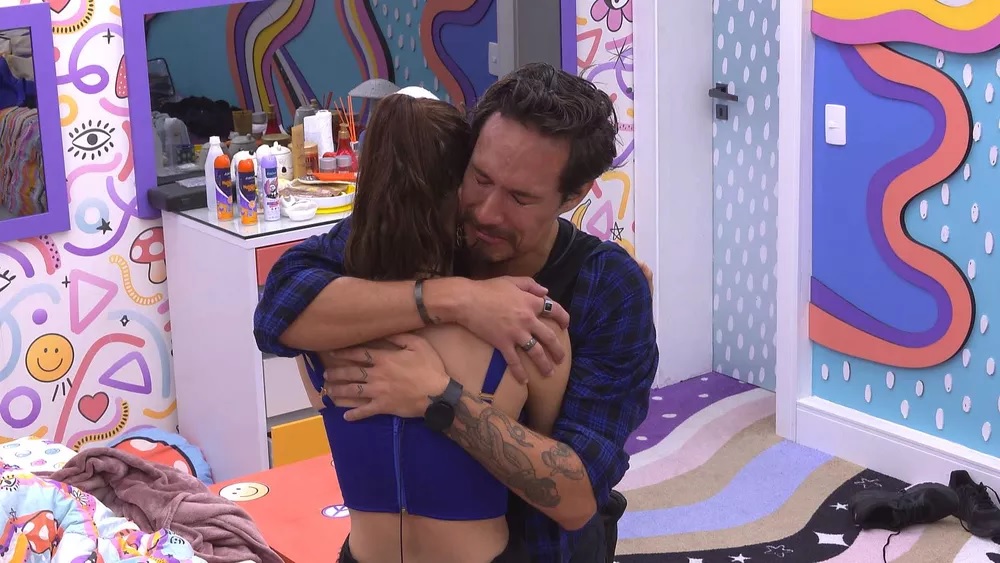 BBB22:Eliezer chora com medo de Eslovênia ser eliminada: 'não vá, por favor'