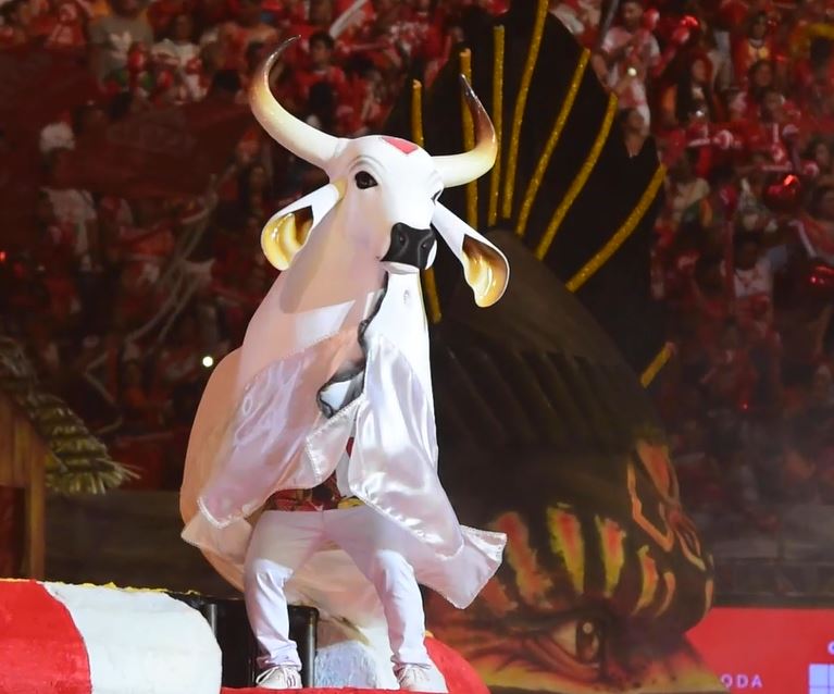 Garantido celebra diversidade e incendeia público na 2ª noite do Festival de Parintins