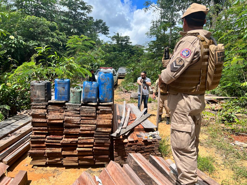 Fiscalização encontra madeira ilegal em propriedade e aplica multa de R$ 1 milhão no Amazonas