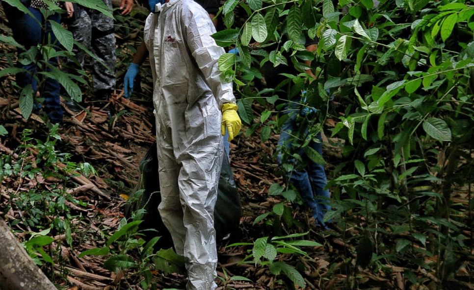 Decapitado, homem é encontrado em cova rasa em Manaus