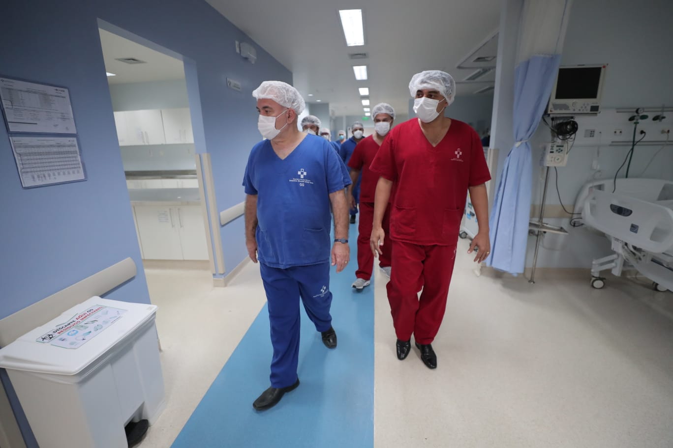 Queiroga visita hospital referência no Amazonas em tratamento da Covid-19