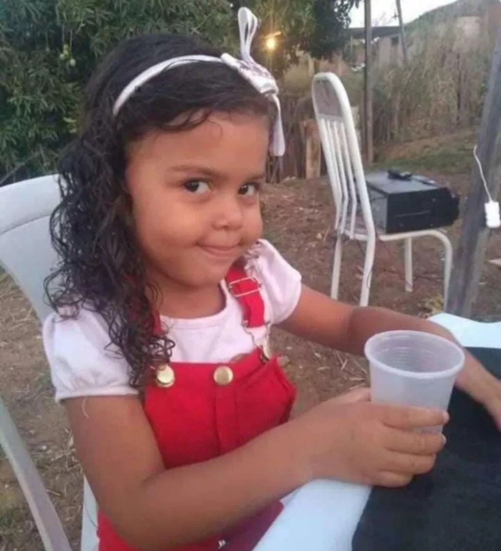Criança de 5 anos morre após ser baleada na cabeça