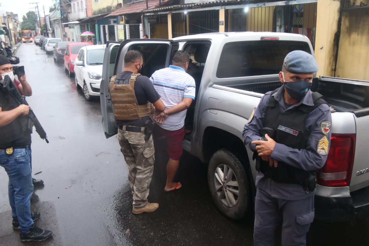 Homens são presos por roubarem mais de 80 carros em Manaus