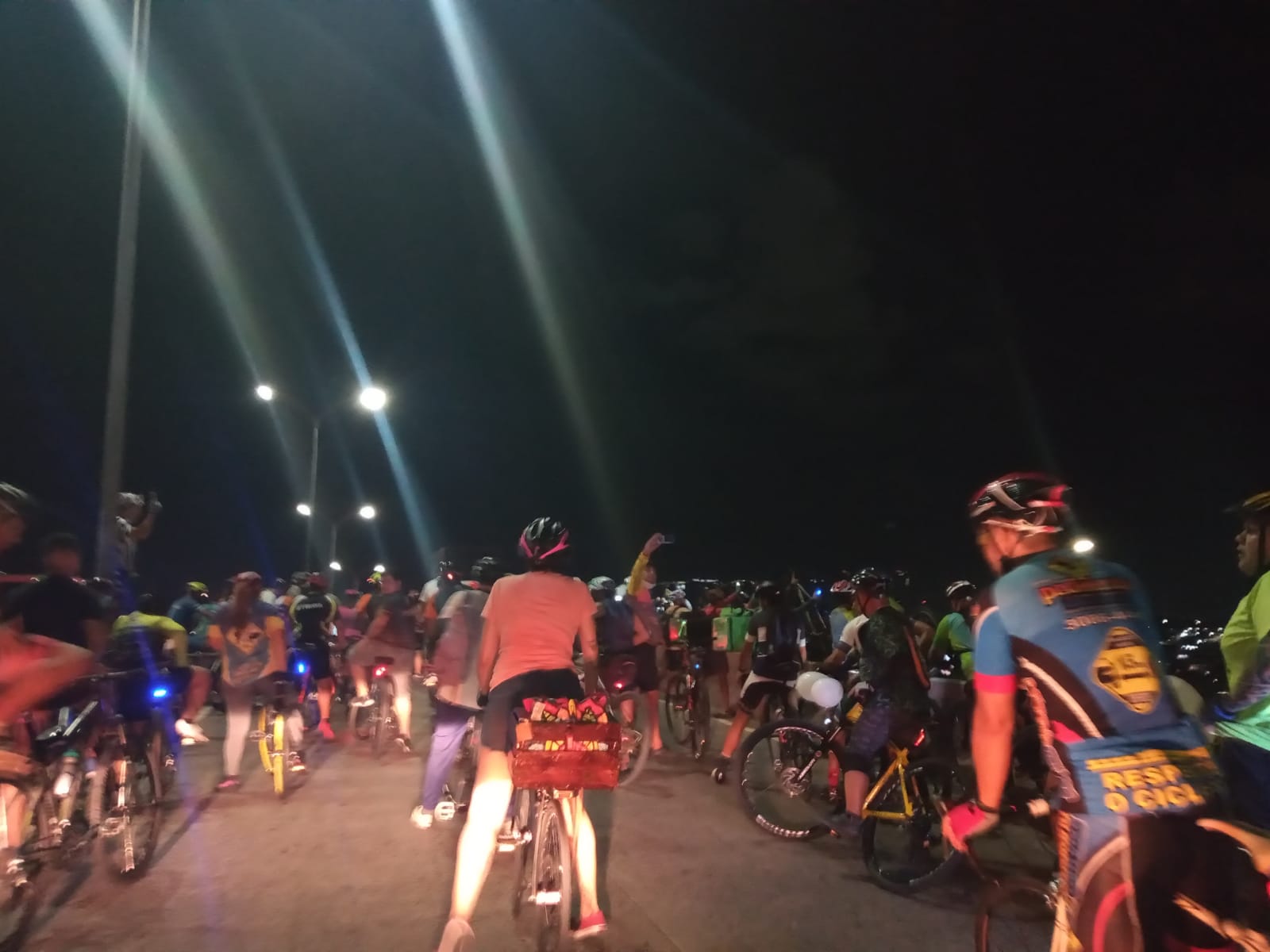 Manifestação de ciclistas pede respeito e Justiça após morte de Saulo Alves em Manaus