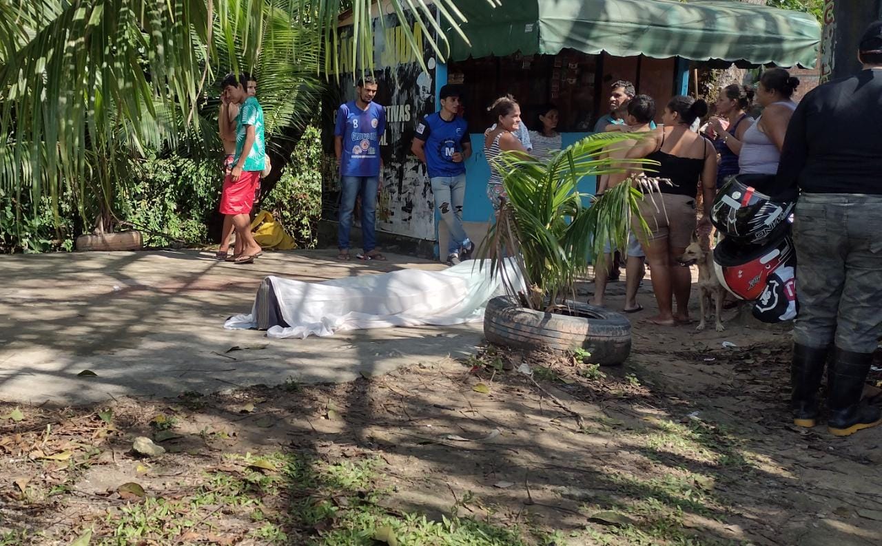 Corpo de homem desaparecido é encontrado dentro de igarapé em Manaus 