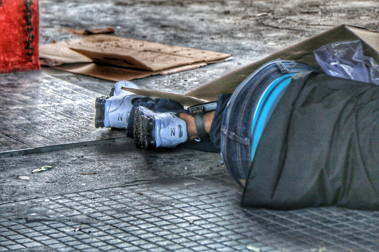 Detento é executado em frente a parada de ônibus em Manaus