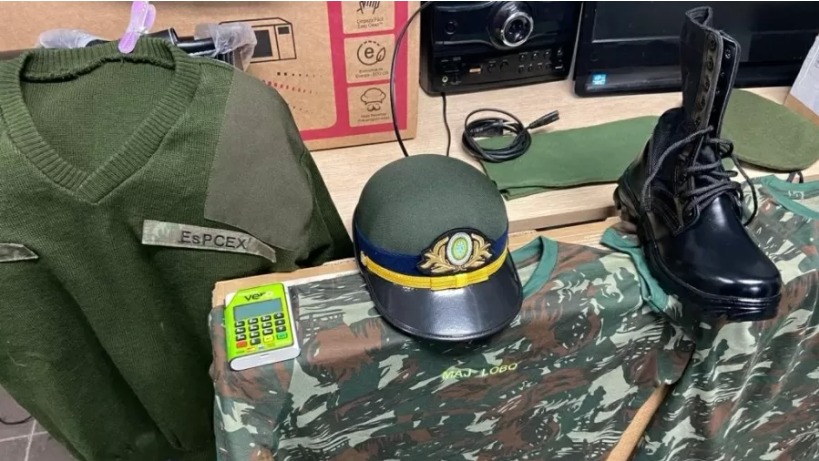 Falsa major é presa por aplicar golpes oferencendo vagas em colégios militares