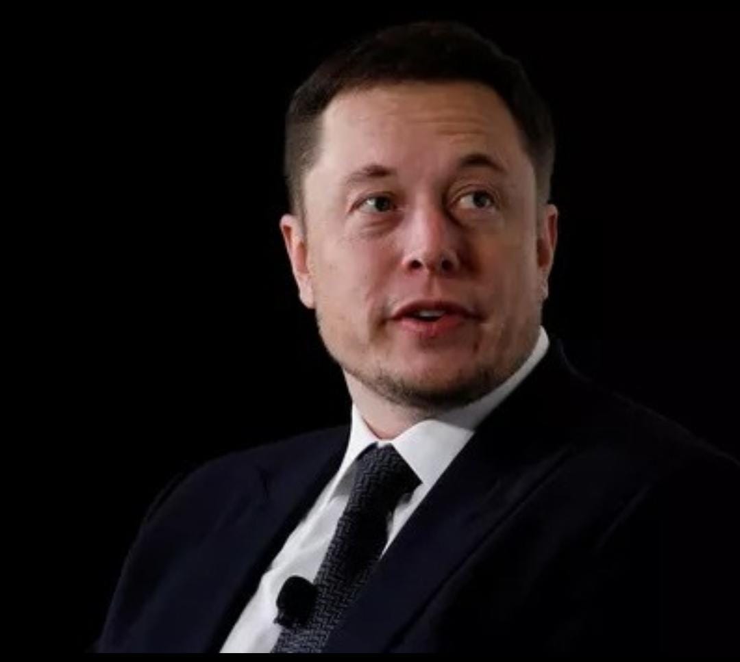 Elon Musk publica meme zombando do Twitter após rede social ameaçá-lo com processo