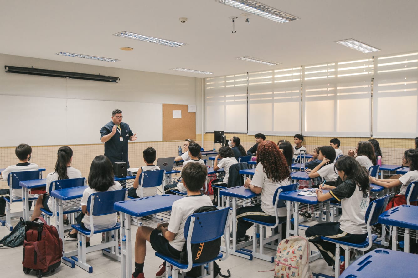 Sesc divulga edital com bolsa de estudo integral para ensino médio e fundamental em Manaus