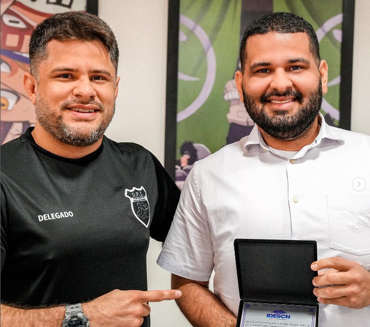 Projeto Jovens Embaixadores faz homenagem a presidente da Aadesam por serviços com crianças carentes