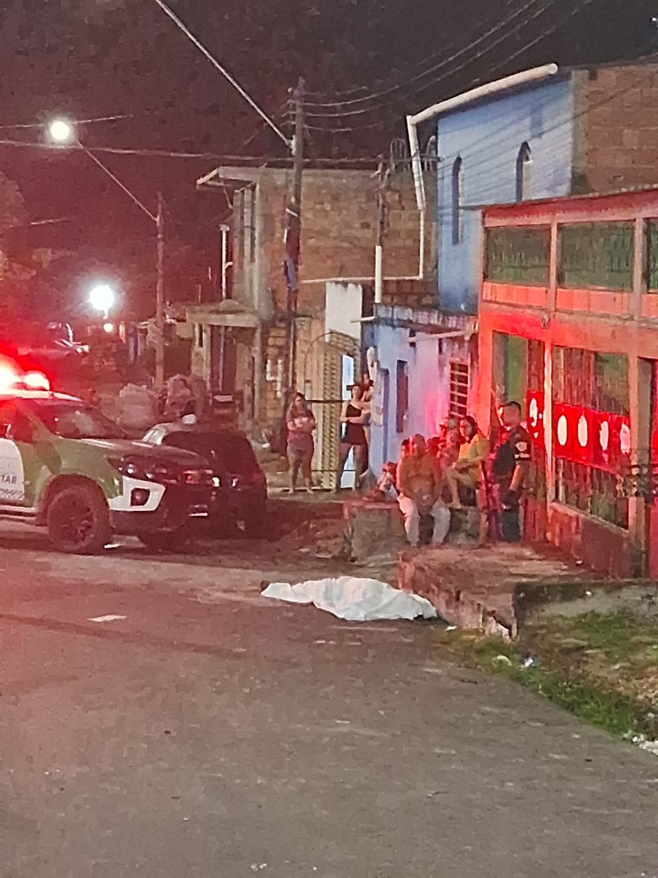 Jovem morre ao ser baleado durante assalto em Manaus