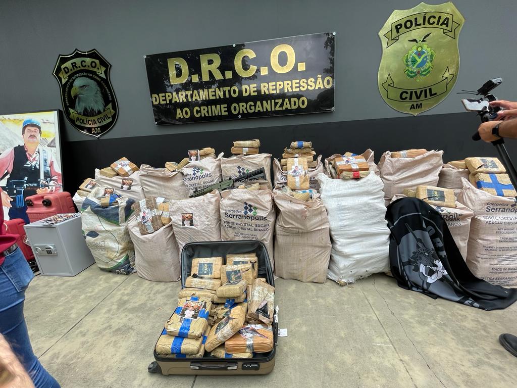 Mais de 7 toneladas de drogas foram apreendidas e 179 assassinos foram presos no Amazonas