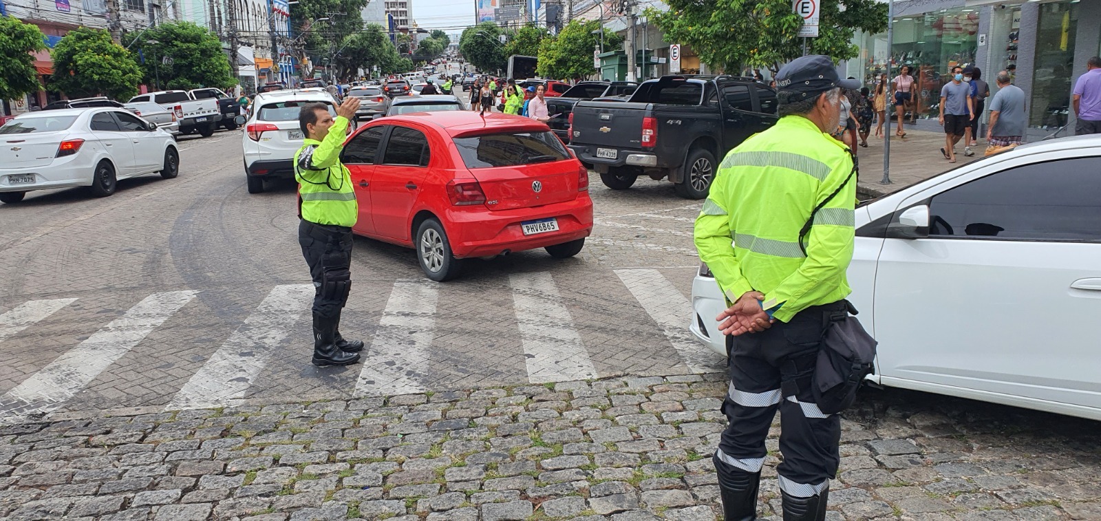 Agentes municipais podem realizar teste do bafômetro e verificar CNH em Manaus