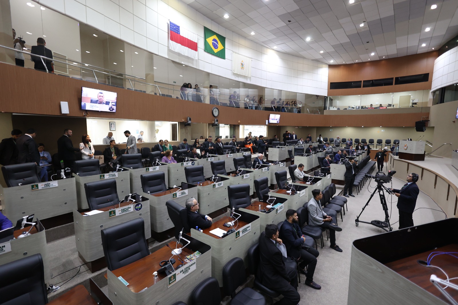 CMM aprova em 1ª discussão reajuste salarial de 12,47% para servidores do IMMU