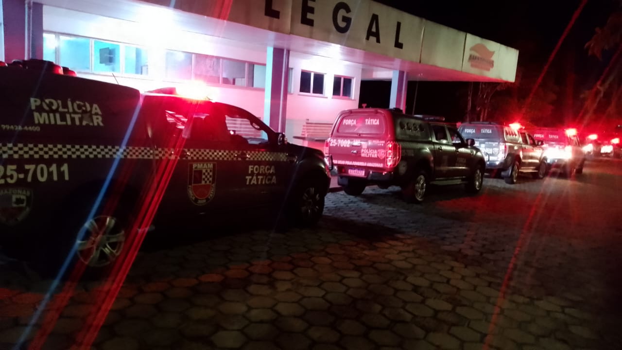 Nove policiais são presos suspeitos de desviar meia tonelada de drogas em Manaus