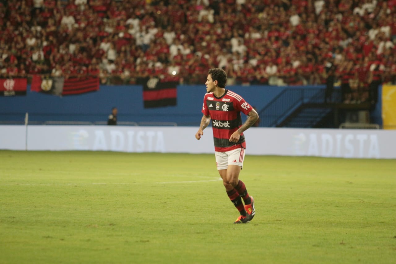 Flamengo marca o terceiro ainda no primeiro tempo