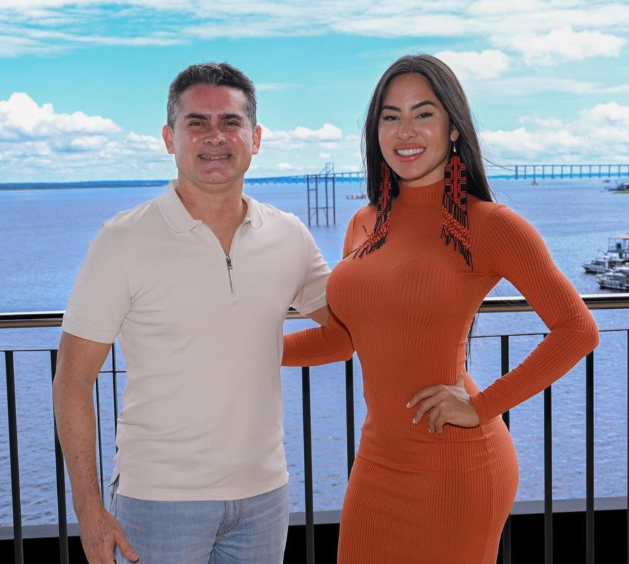 Isabelle agradece apoio do prefeito de Manaus em encontro no mirante Lúcia Almeida