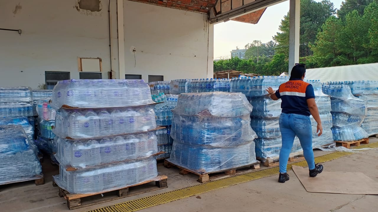 Carretas com ajuda humanitária do Amazonas chegam ao Rio Grande do Sul