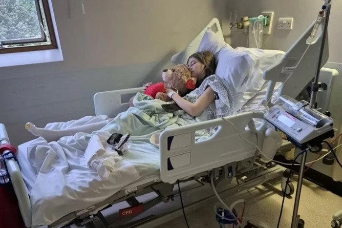 Adolescente fica 'azul' e precisa retirar parte do pulmão após uso de 'vape'